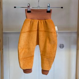 Hose: Cordnicky Messing